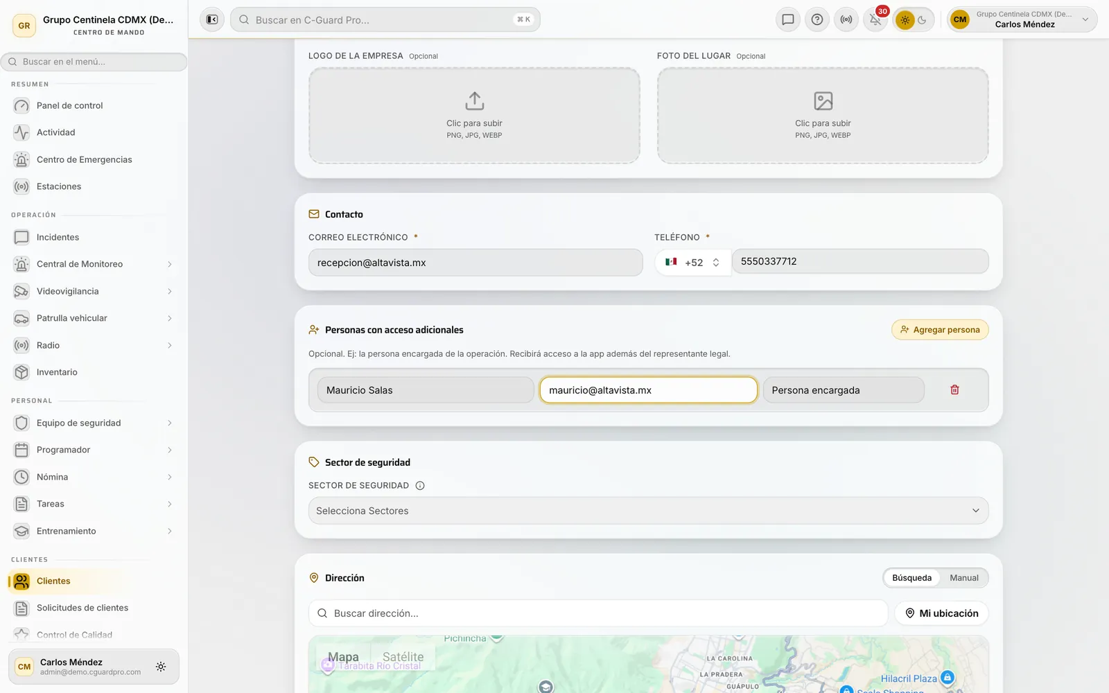 Sección de contacto y personas con acceso adicionales del formulario de cliente