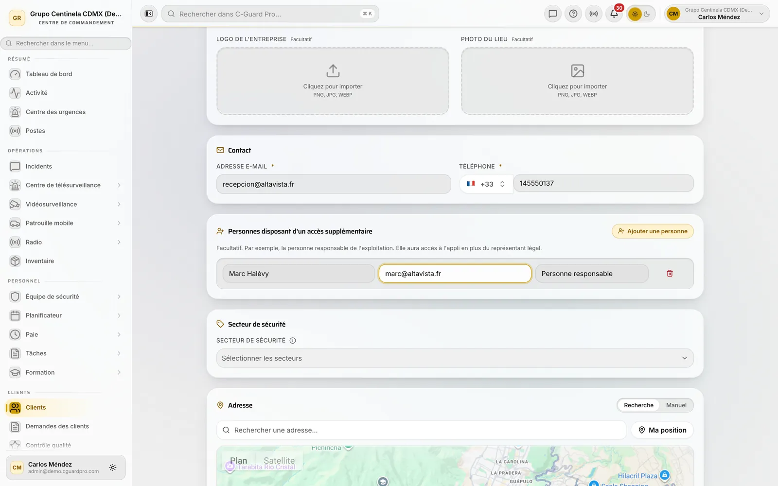 Section contact et personnes avec accès supplémentaires du formulaire client