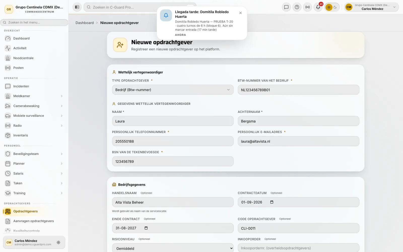 Formulier nieuwe opdrachtgever met type opdrachtgever en gegevens van de tekenbevoegde